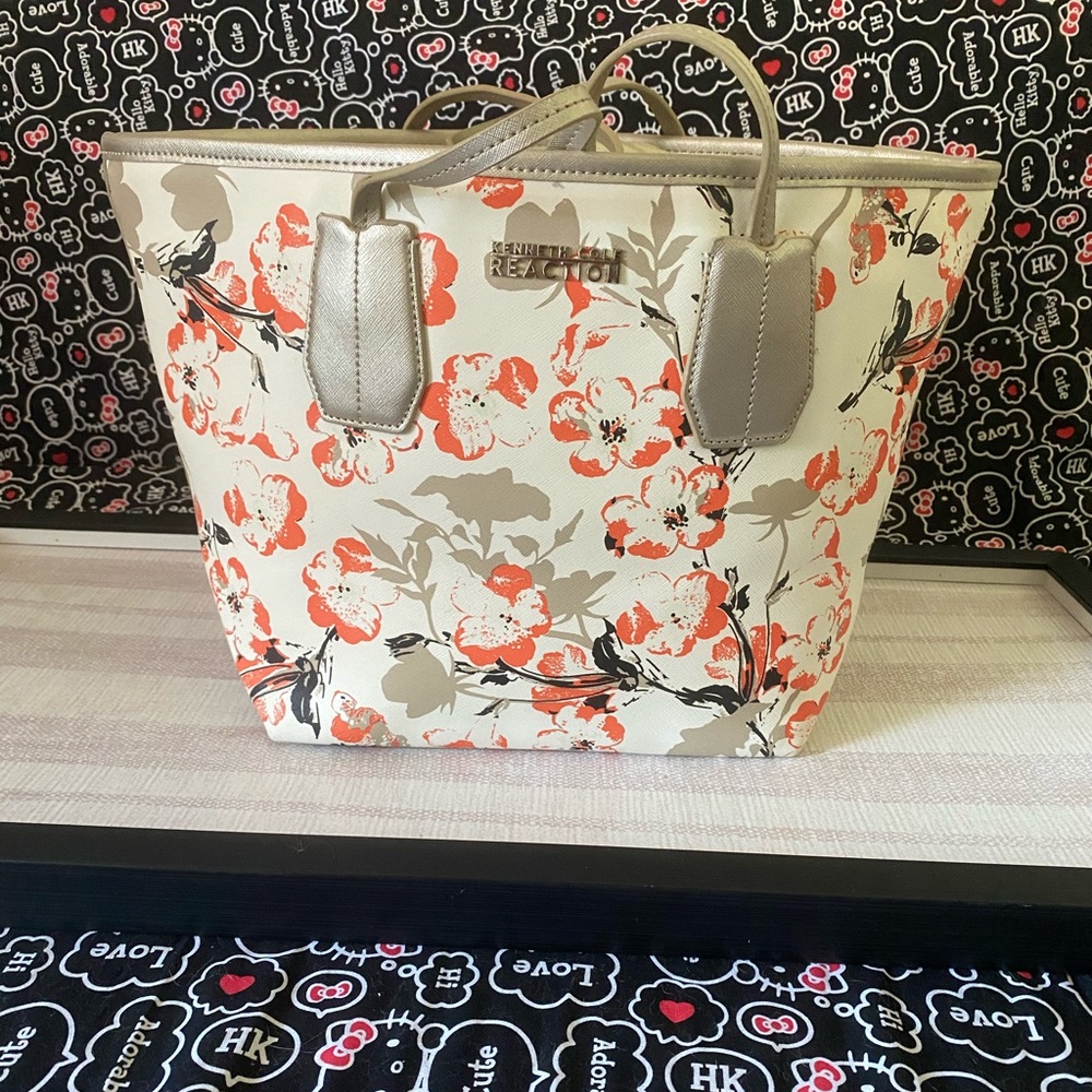 Kenneth Cole Reaction Tote